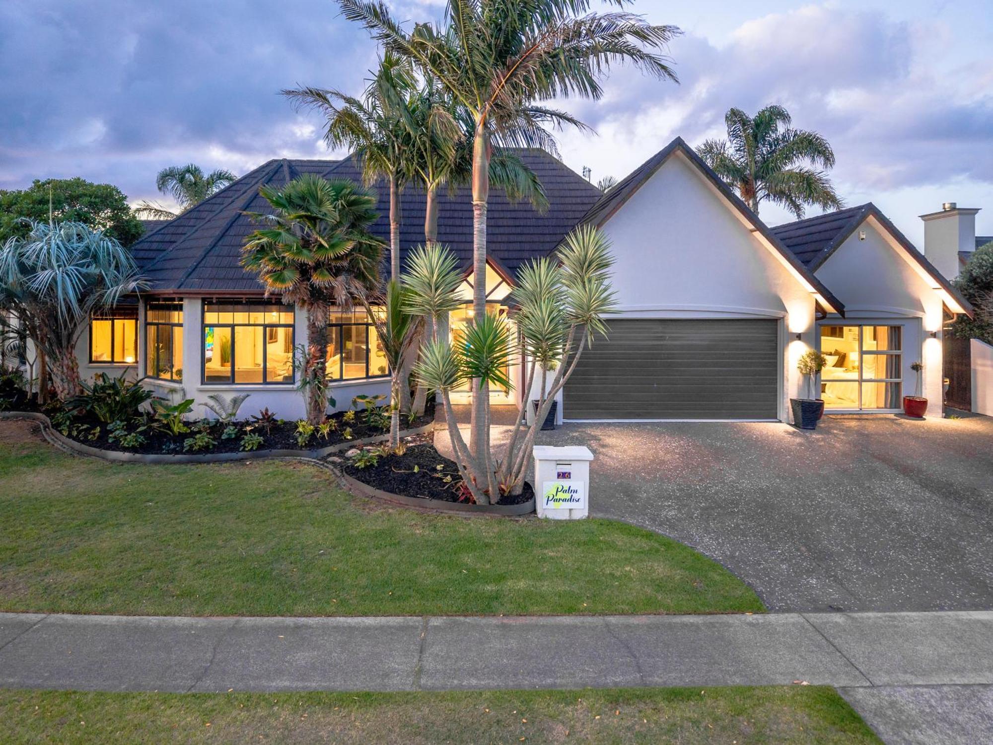 Palm Paradise With Spa Tauranga Eksteriør bilde